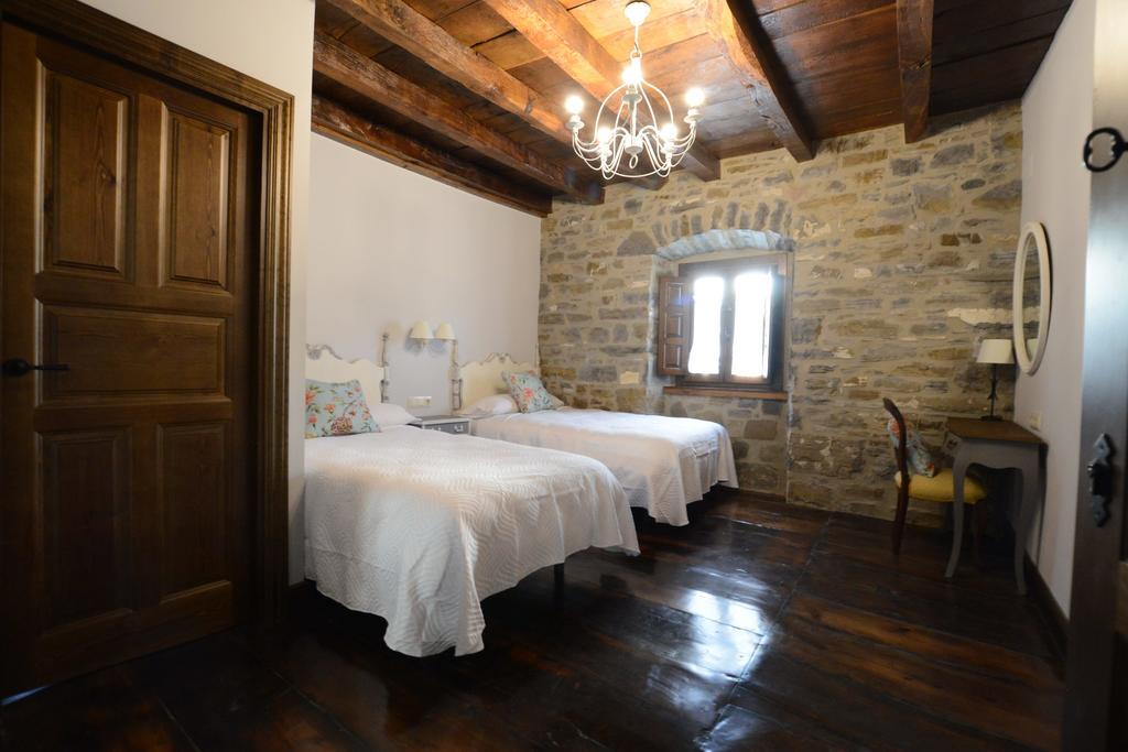 Txantxorena Zubiri Extérieur photo