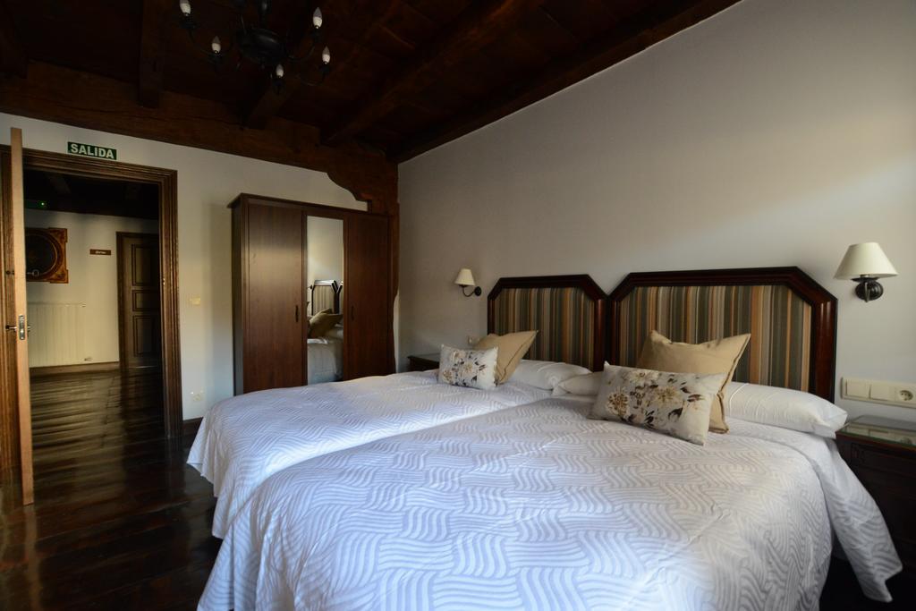 Txantxorena Zubiri Extérieur photo